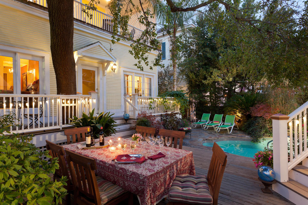 Azalea Inn And Villas Savannah Exterior photo